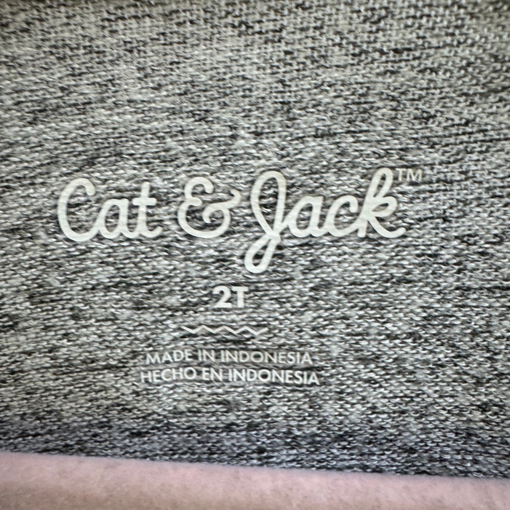 Cat & Jack 2T Girls Gray Heart Long Sleeve Top - Picture 3 of 4